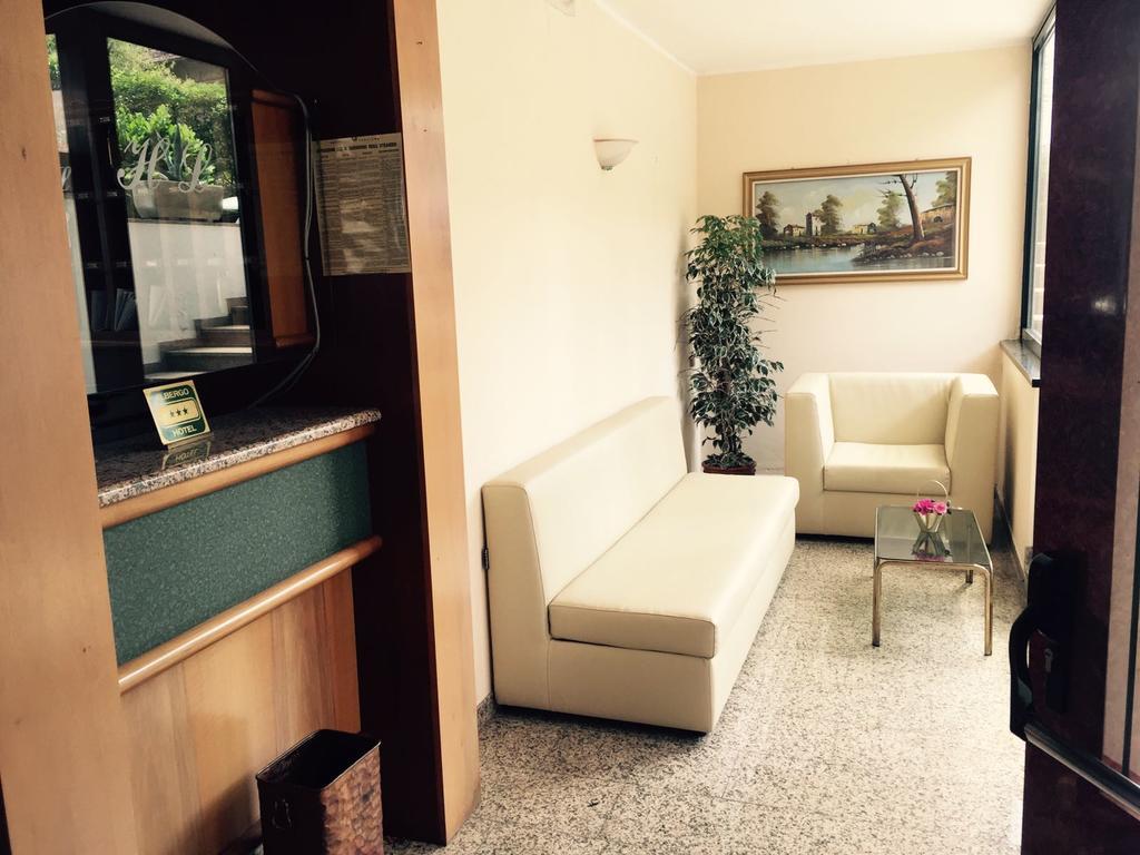 Hotel Lido ガルニャーノ エクステリア 写真